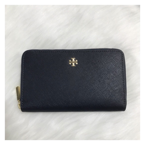 NWT! Tory Burch Emerson Mini Continental Wallet NWT! Tory Burch Emerson Mini Continental Wallet